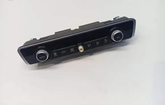 Audi A3 S3 8V Climate control unit 8V0820043C 90151623017