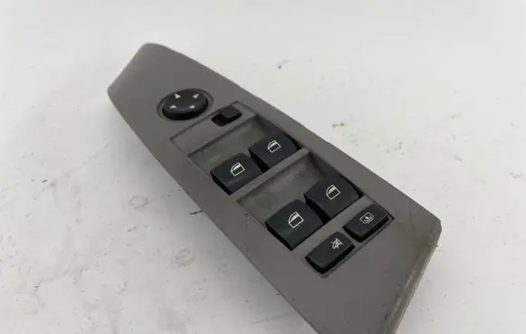 BMW 5 E60 E61 Electric window control switch 6939100 344248AD HW02SW05