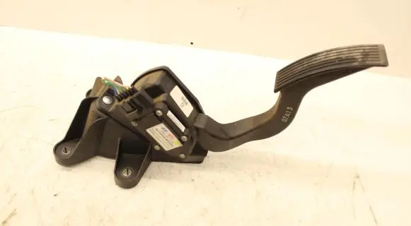 Hyundai Sonata Accelerator throttle pedal CA50115A
