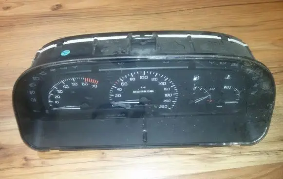 Renault Laguna I Speedometer (instrument cluster) 7700844747 216137529