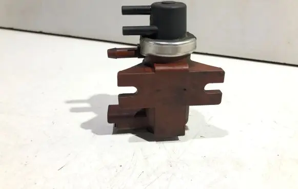 Peugeot 307 Turbo solenoid valve 9652570180