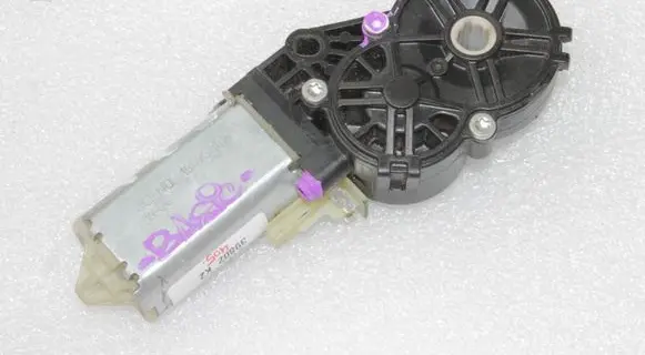 Ford Ranger Seat adjustment motor AB3921617A45AA 5305907