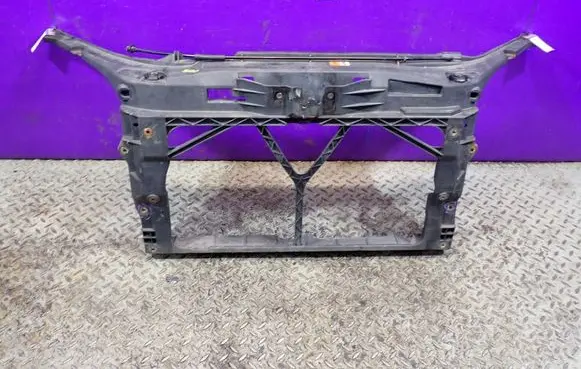 Mazda 3 I Front bodywork piece 