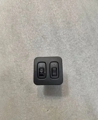 Mitsubishi Pajero Headlight level height control switch