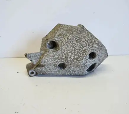 Skoda Fabia Mk2 (5J) Engine mounting bracket 045199207