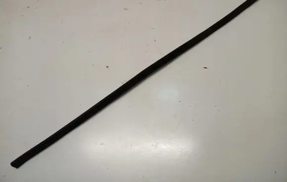 Peugeot 407 Front door rubber seal 17116115749