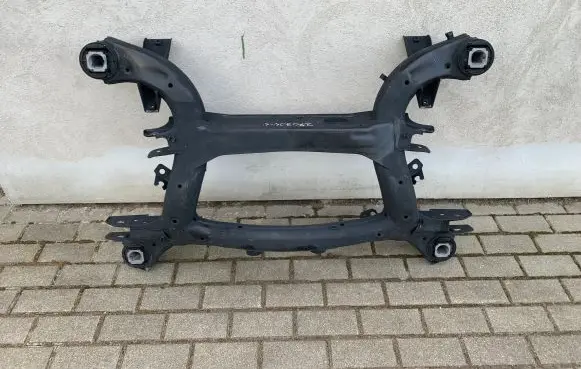 BMW X6 F16 Rear axle beam 33316863815 6863815 33316780844