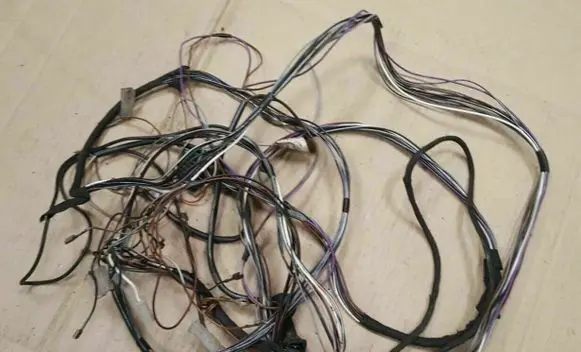 Volkswagen Golf I Rear tail light wiring loom 155971011S