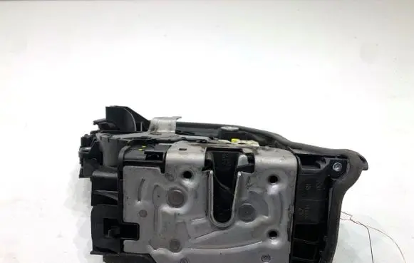 BMW 2 F45 Rear door lock 7281940