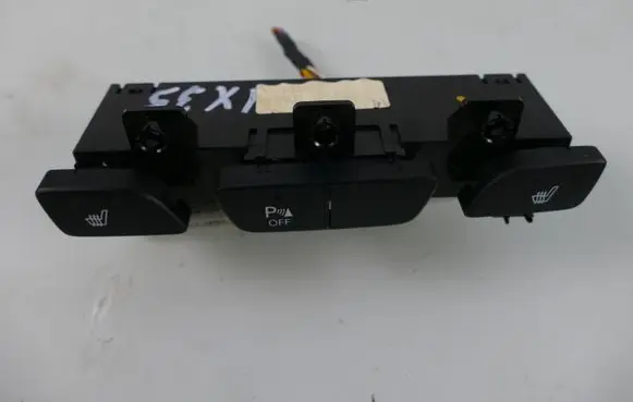 Hyundai Tucson LM Seat heating switch 93310-2Y100