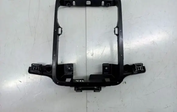 Volkswagen Jetta VI Other interior part 5C6868519