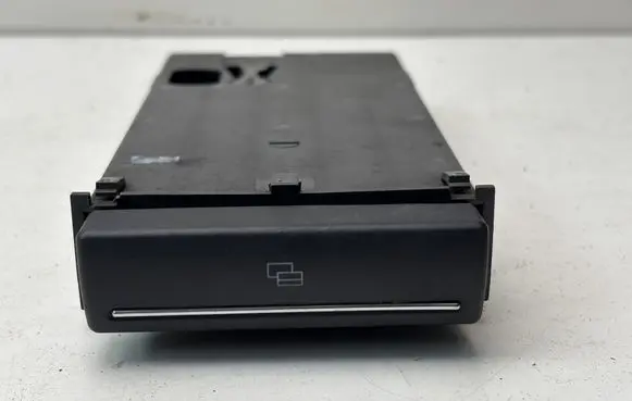 Audi A3 S3 8P Dashboard storage box/compartment 8P0941561D 8P0941561