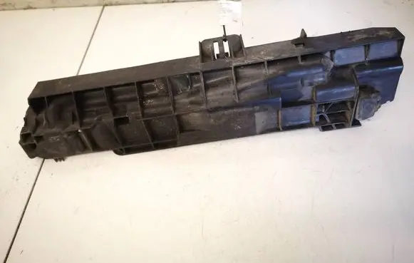 BMW 3 E90 E91 Radiator mount bracket 17107524914 1710752491410