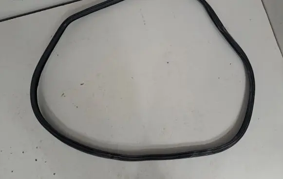 BMW 4 F36 Gran coupe Rubber seal rear door 7401894