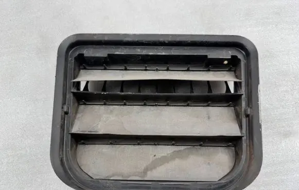 Volvo XC90 Quarter panel pressure vent 31369380