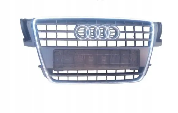 Audi A5 Front bumper upper radiator grill 8T0853651E