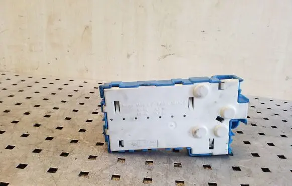 BMW X5 E53 Fuse module 8387543