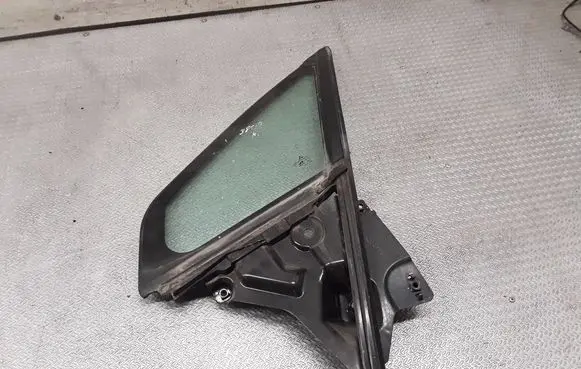 Mitsubishi Eclipse Front vent window/glass (coupe) 