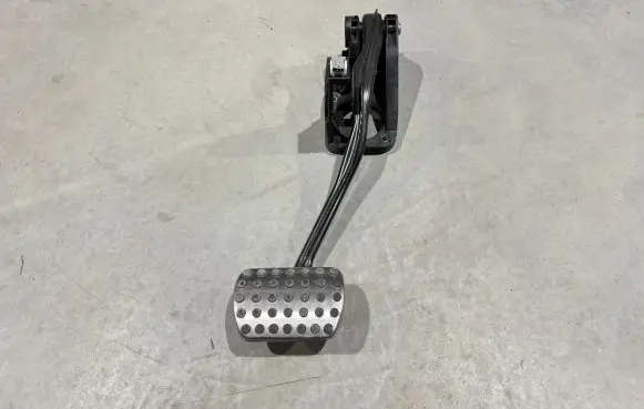 Mercedes-Benz A W176 Brake pedal A2462900019