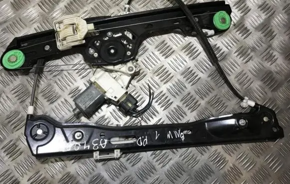 BMW 1 E81 E87 Sliding door window regulator with motor 7138466e