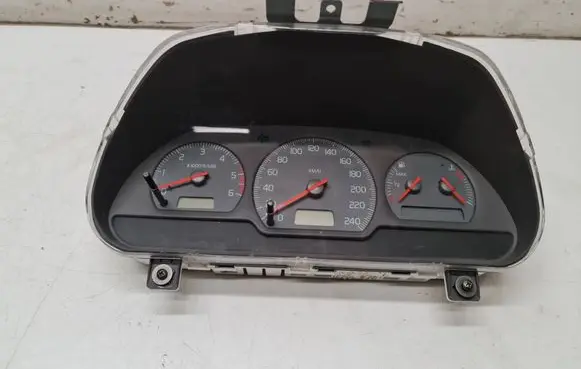 Speedometer (instrument cluster)