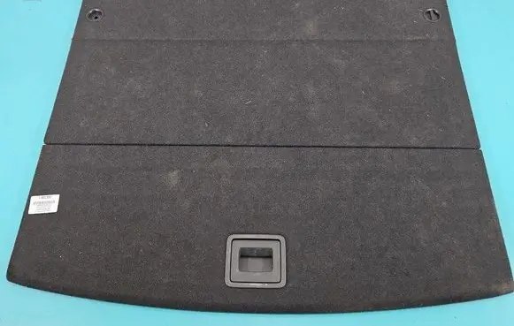 Trunk/boot floor carpet liner