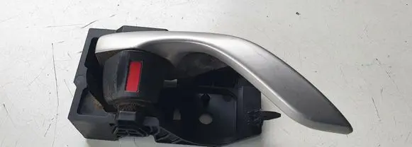Mazda 3 II Front door interior handle