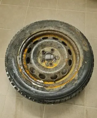 Ford Galaxy R15 spare wheel 