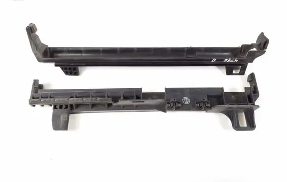 Mercedes-Benz SLK R172 Radiator mount bracket A2045010320