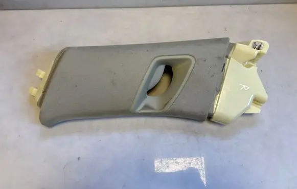 Audi Q7 4M (C) pillar trim 4M0867288D