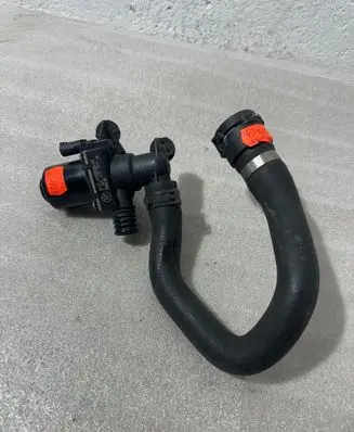 BMW 5 E60 E61 Coolant heater control valve 6920226 080619 1147412174