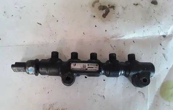Citroen C4 Grand Picasso Fuel main line pipe 9654592680