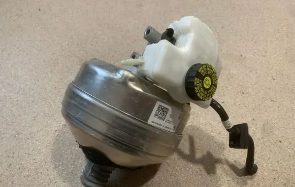 BMW 3 G20 G21 Brake booster 6892202 8664526