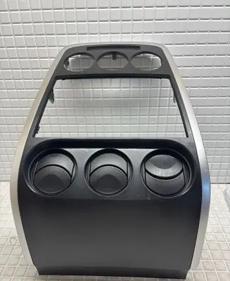 Radio/GPS head unit trim