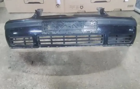 Volkswagen Golf IV Front bumper