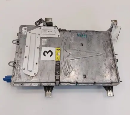 Tesla Model S Hybrid / electric car battery 106651001B