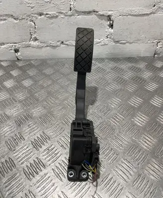 Volkswagen Polo V 6R Accelerator throttle pedal 6Q1721503M