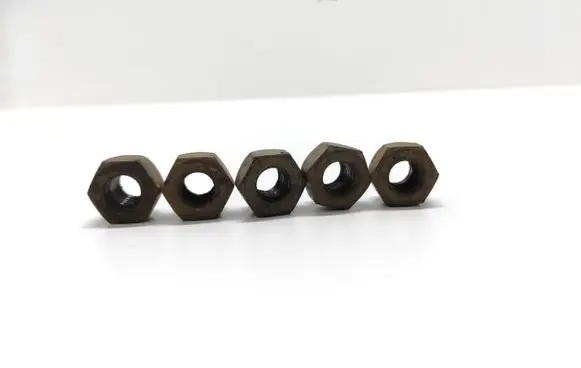 Toyota Avensis T220 Nuts/bolts 