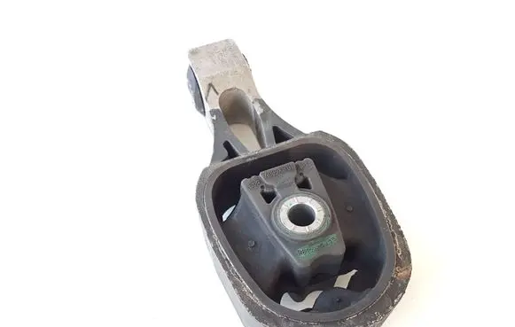 Peugeot 208 Gearbox mounting bracket 9824116780 20200724