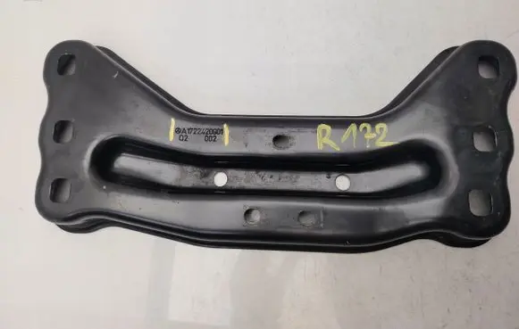 Mercedes-Benz SLK R172 Engine mounting bracket A1722420901