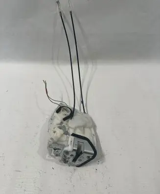 Suzuki SX4 Rear door lock