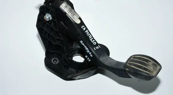 Citroen C4 II Picasso Clutch pedal 9676721980