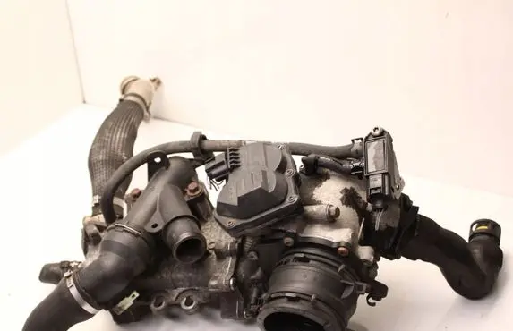 Jaguar XE EGR valve cooler G4D39F464AD