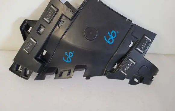 Renault Kangoo III Front bumper mounting bracket 620432913R