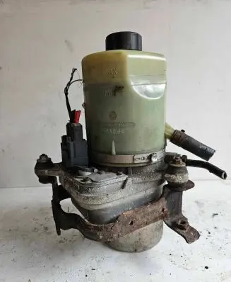 Ford Focus Power steering pump 4M513K514DB