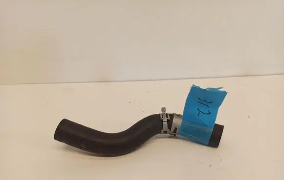 Suzuki Swift II Engine coolant pipe/hose