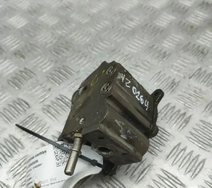 Peugeot RCZ Mechanical fuel pump 8441905 1671940680