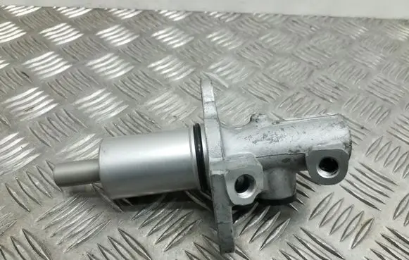 Audi A4 S4 B6 8E 8H Master brake cylinder TRW2499 2499