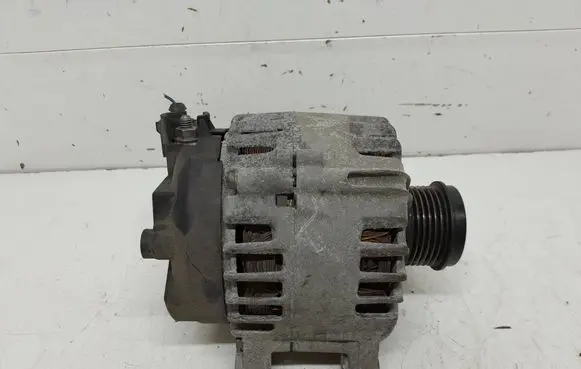 Volvo V60 Generator/alternator 31285399