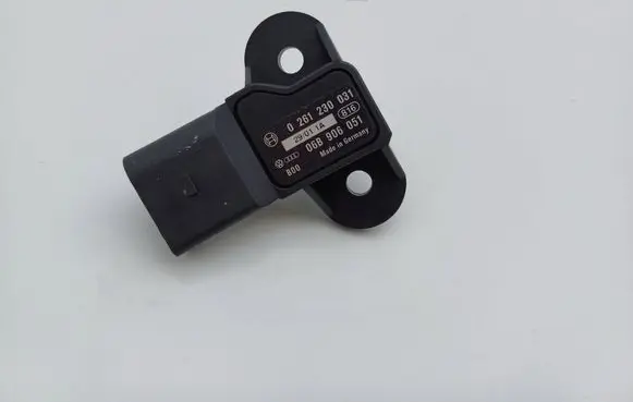 Volkswagen Lupo Air pressure sensor 0261230031 06B906051